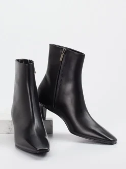 – Stiefeletten aus Kalbleder*Konstantin Starke Online