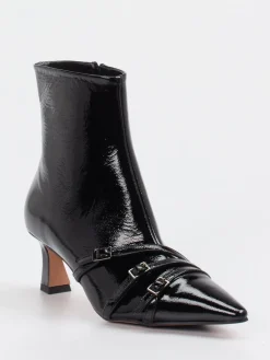 – Stiefelette aus Lackleder*Konstantin Starke Sale