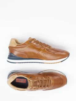 – Sneaker aus Glattleder in Cognac*Lloyd Outlet