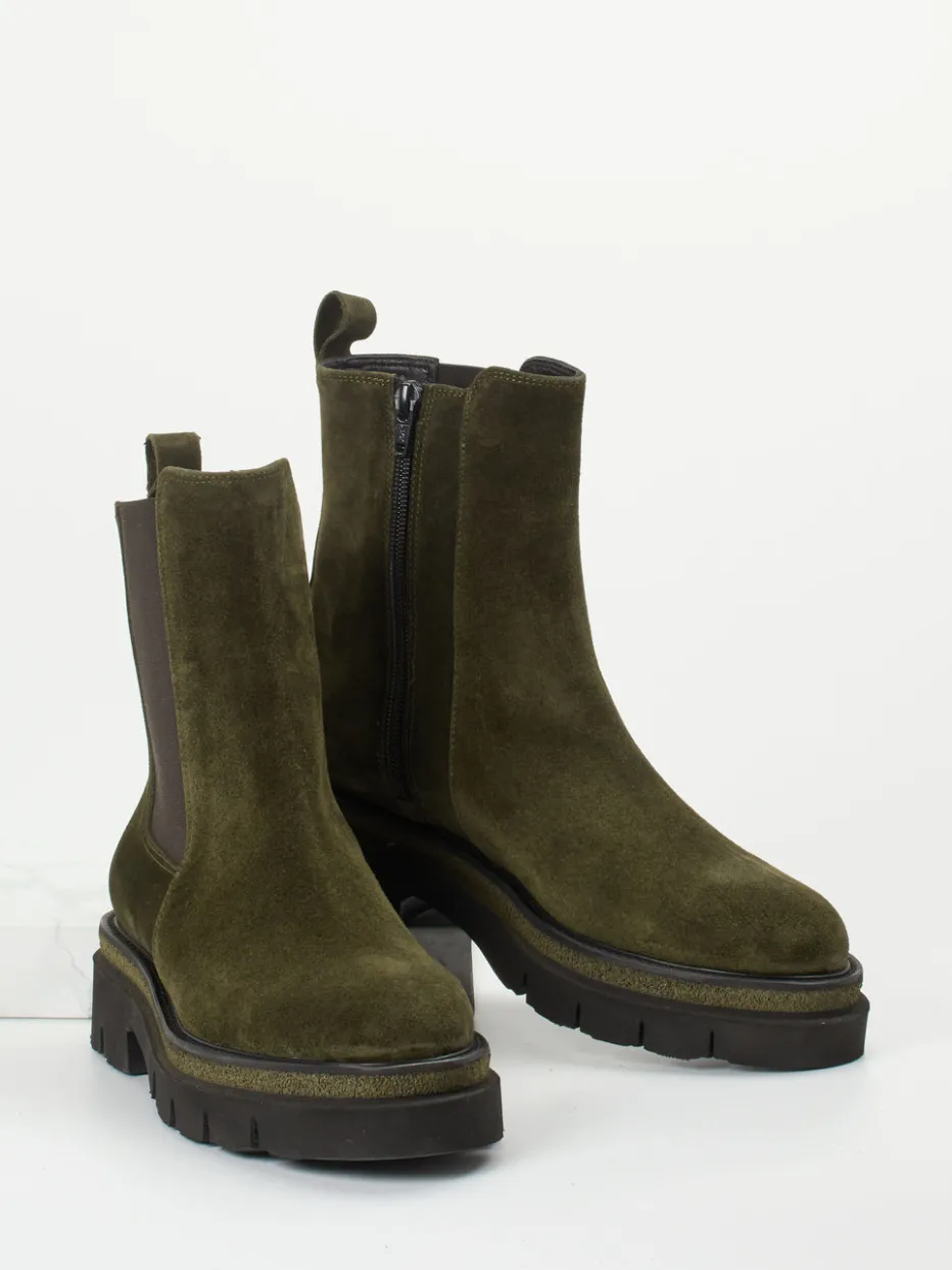 – Chelsea Boots aus Veloursleder Oliv*Mannori New