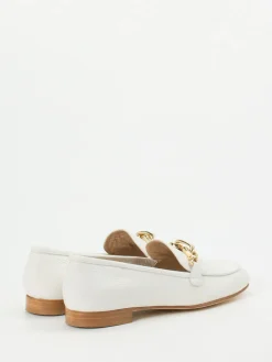 – Loafer aus Kalbleder in Offwhite*Mannori
