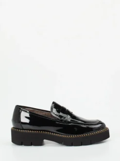 – Loafer aus Lackleder in*Mannori