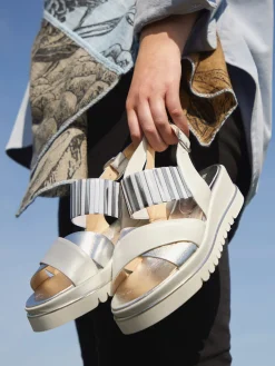 Damen Mannori – Plateau-Sandalen aus Metallicleder Offwhite