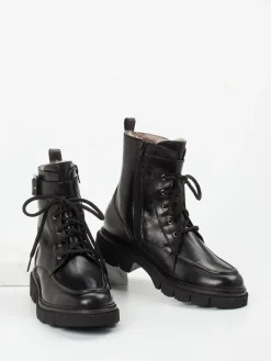 – Schnürboots aus Lammleder*Mannori Sale