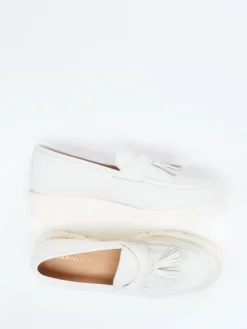 – Tassel Loafer aus Kalbleder Offwhite*Mannori Outlet