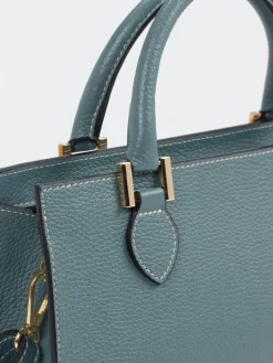 – Schultertasche aus Kalbleder grau*Marlon Firenze Hot