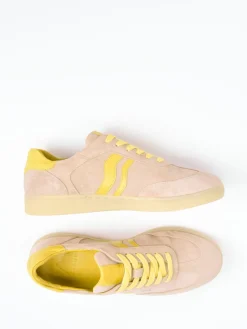 – Sneaker aus Veloursleder in Sandbeige*Mayori Discount