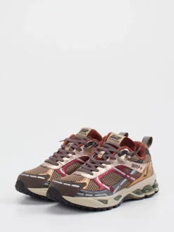 – Chunky Sneaker aus Metallic-Mesh*MRP Online