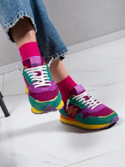 – Retro-Sneaker aus Veloursleder und Textil*MRP Best