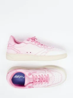 – Sneaker aus Kalbleder in Pastell*MRP Hot