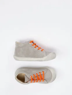 – Lauflernschuh aus Veloursleder Beigegrau*Naturino Best