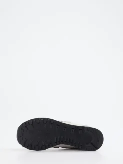 – Retro-Sneaker aus Veloursleder und Mesh*New Balance Discount