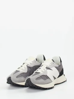 – Sneaker aus Veloursleder und Nylon*New Balance