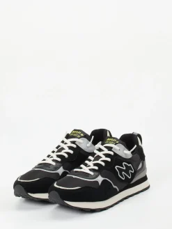 – Sneaker aus Veloursleder und Nylon*New Balance Discount