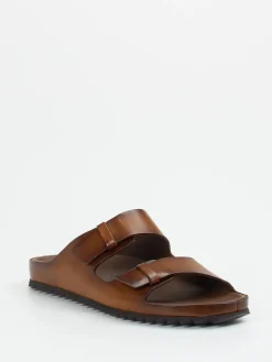 – Slides aus Kalbleder in*Officine Creative