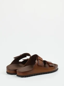 – Slides aus Kalbleder in*Officine Creative