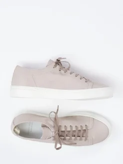 Damen Officine Creative – Sneaker aus Hirschleder in Greige