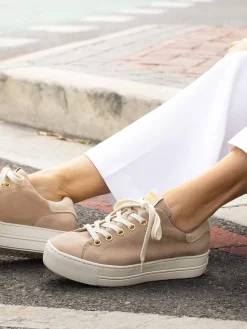 – Plateau-Sneaker aus Nubukleder in*Paul Green Sale