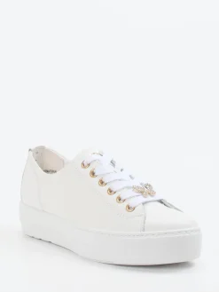 – Sneaker aus Kalbleder mit Goldakzenten*Paul Green Best