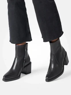 – Stiefelette aus Kalbleder in*Paul Green