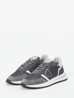 – Retro-Sneaker aus Veloursleder*Philippe Model Hot