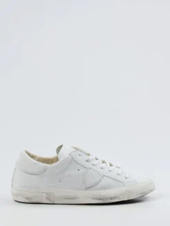 – Sneaker aus Kalbleder Used-Look*Philippe Model Outlet