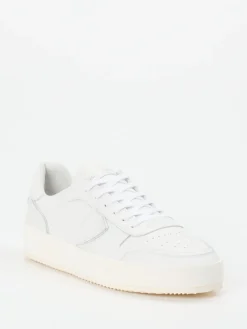 – Sneaker aus Kalbleder in*Philippe Model