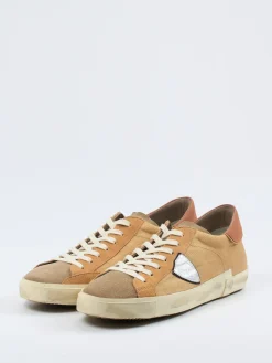 – Sneaker aus Veloursleder Sandbeige*Philippe Model New