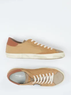 – Sneaker aus Veloursleder Sandbeige*Philippe Model New