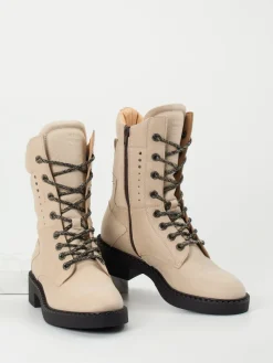 – Schnürboots aus Kalbleder*Piedi Nudi