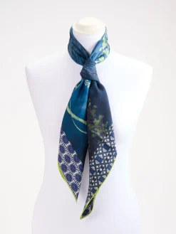 – Halstuch aus Seide Dunkelblau*Pierre-Louis Mascia
