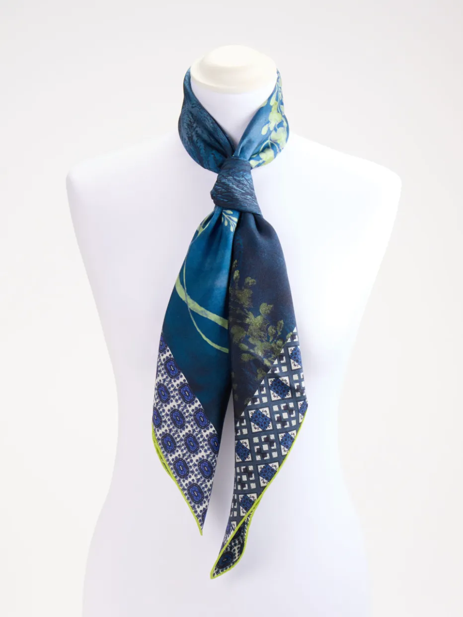 – Halstuch aus Seide Dunkelblau*Pierre-Louis Mascia