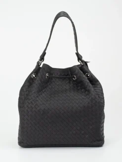 – Bucket Bag aus Flechtleder*Pons Quintana New