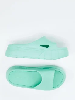 – Badepantolette aus Gummi in Mint*Puma Discount