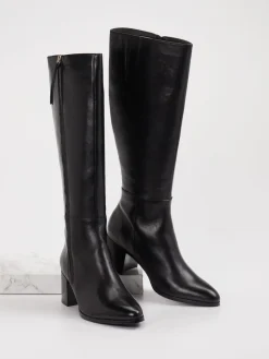 – Kniehohe Stiefel aus Leder*Ralph Harrison Online