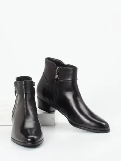 – Stiefeletten aus Lammleder*Ralph Harrison Clearance