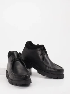 – Schnürboots aus Kalbleder*Ralph Harrison Country Sale