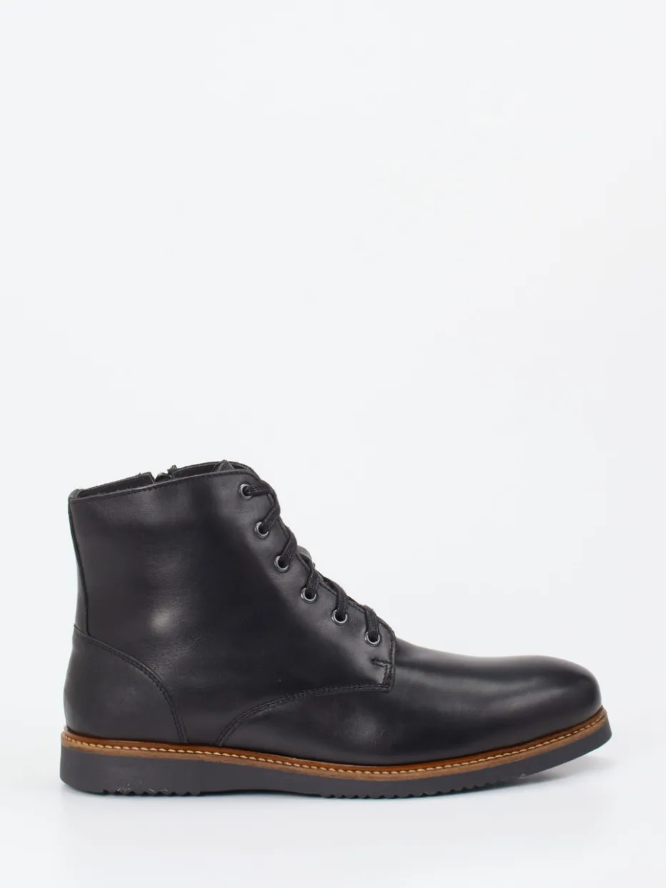 – Schnürboots aus Fettleder*Ralph Harrison Country Outlet