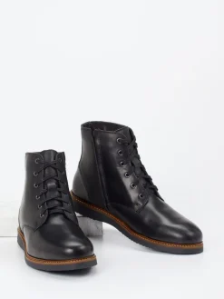 – Schnürboots aus Fettleder*Ralph Harrison Country Outlet