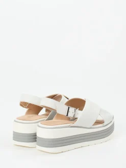 – Plateau-Sandale aus Kalbleder Offwhite*Regarde Le Ciel Sale