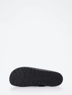 – Pantoffeln aus Synthetik in*Rohde