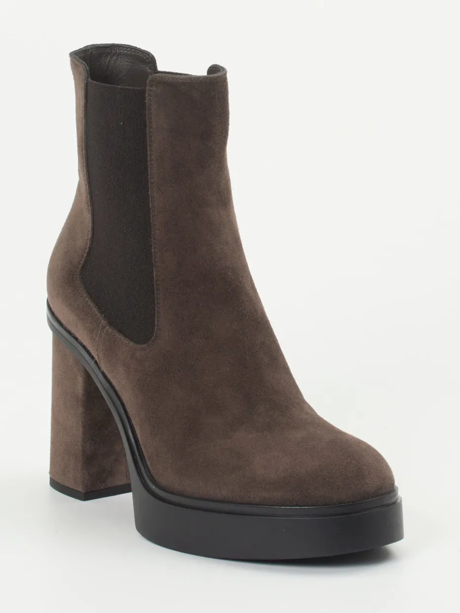 – Chelsea Boots aus Veloursleder*Santoni