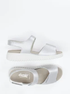 – Komfortsandale aus Metallicleder Silber*Semler Sale