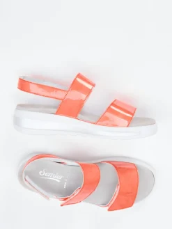 Damen Semler – Sandalen aus Lackleder in Korallenrot