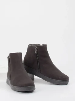 – Stiefelette aus Veloursleder*Semler New