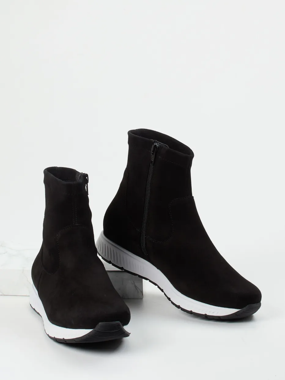 – Stiefeletten aus Veloursleder*Semler Sale