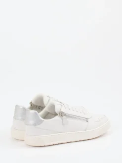– Low-Top Sneaker aus Kalbleder Offwhite*Sioux