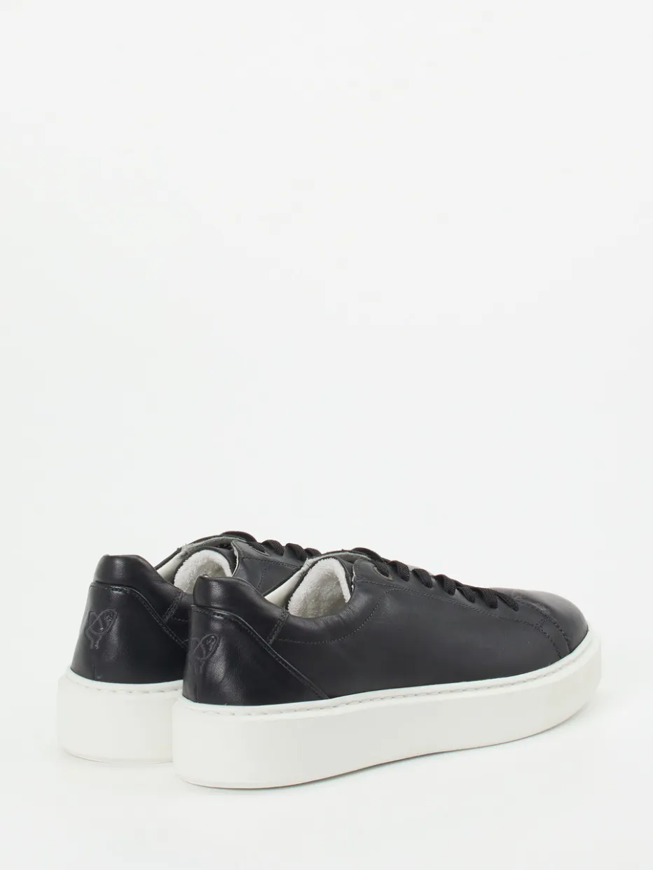 – Sneaker aus Kalbleder in Tief*Sioux Sale