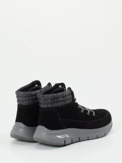 – Schnürboots aus Veloursleder*Skechers Sale