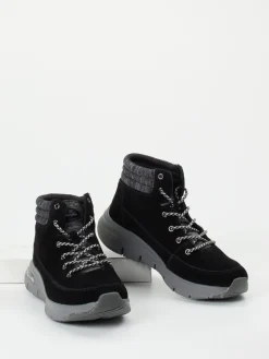 – Schnürboots aus Veloursleder*Skechers Sale